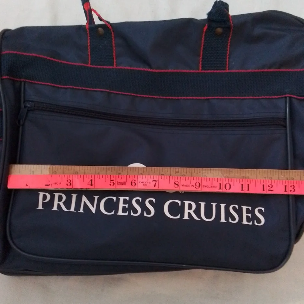 Princess Cruises Wheeled Expandable luggage bag w/ Samsonite toiletry bag
